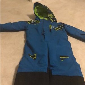 Amazing boys spyder ski suit. Worn.